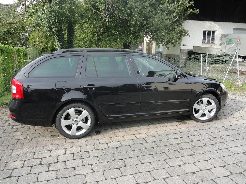 Skoda Octavia 5.jpg