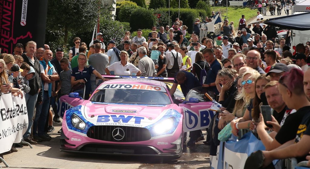 AMG MB GT 3 Team Mücke.JPG