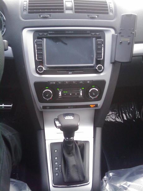 Das DSG-Getriebe und neue Mittelkonsole.